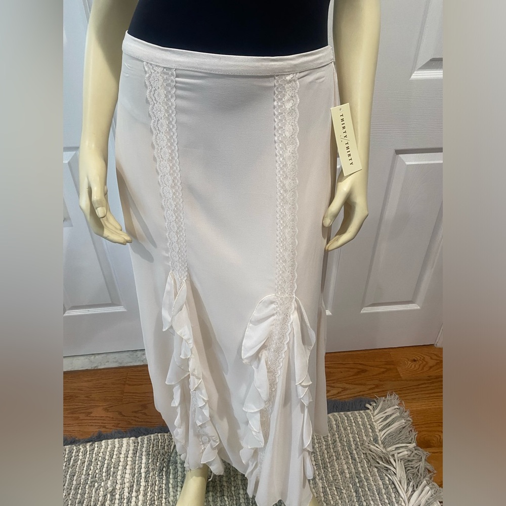 Thirty Thirty  beige Ruffled Maxi Skirt/ Size Small